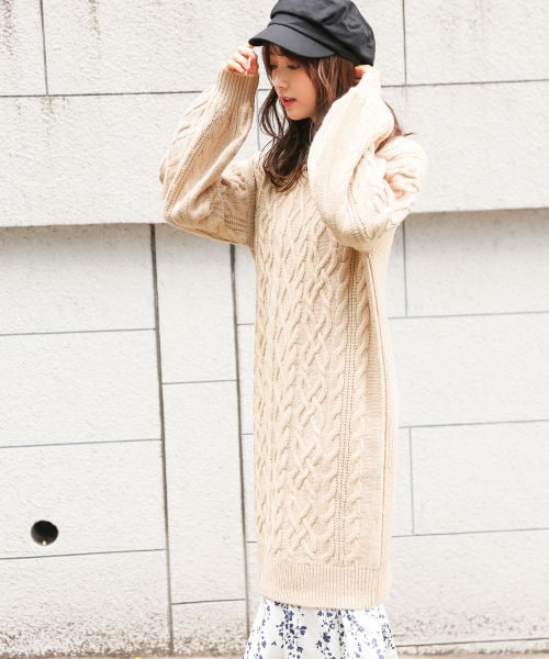 Heather（ヘザー）の「ケーブルニットワンピ－ス（ワンピース/ドレス・ホワイト/ベージュ/ネイビー）」の2枚目の写真
