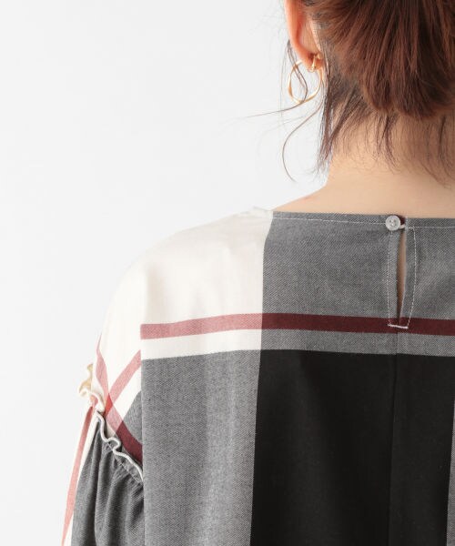 studio CLIP（スタディオクリップ）の「TRビッグチェックチュニック（ワンピース/ドレス・オフホワイト/レッド/ネイビー）」の14枚目の写真