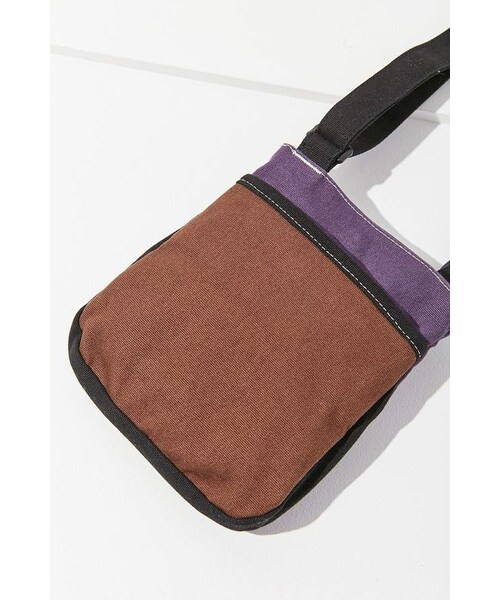 KAVU（カブー）の「KAVU Mini Keeper Crossbody Bag（ショルダーバッグ・レディース・White/Orange/Purple・One Size）」の6枚目の写真