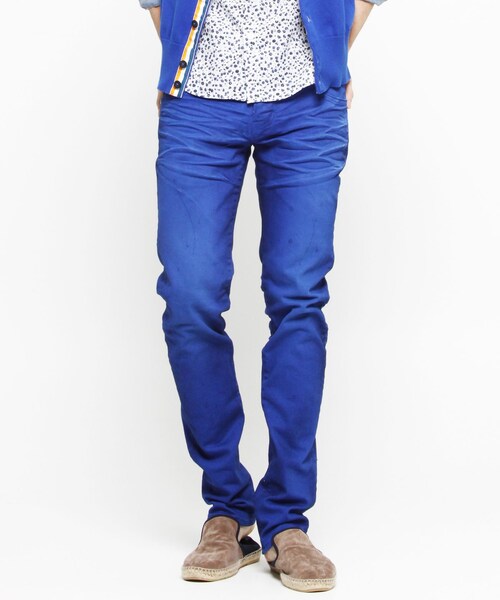 VANQUISH（ヴァンキッシュ）の「カラータイトフィットストレートパンツ[VJP2115]（パンツ・メンズ・ホワイト/ベージュ/ブルー・36.）」の2枚目の写真