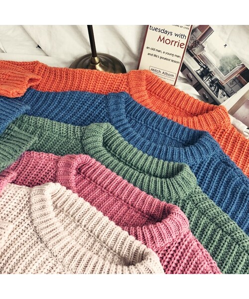 HOTPING（ホッピン）の「オーバーフィットカラーローゲージニット（ニット/セーター・レディース・Pink/Green/Blue/Orange/White・フリーサイズ）」の5枚目の写真