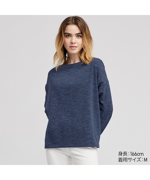 UNIQLO（ユニクロ）の「ストレッチスラブボートネックＴ（長袖）（Tシャツ/カットソー・レディース・BLACK 09/NAVY 69/OFF WHITE 01/BLUE 66/PINK 10/DARK GRAY 08/BEIGE 31・3XL/M/XS/XXL/S/XL/L）」の6枚目の写真