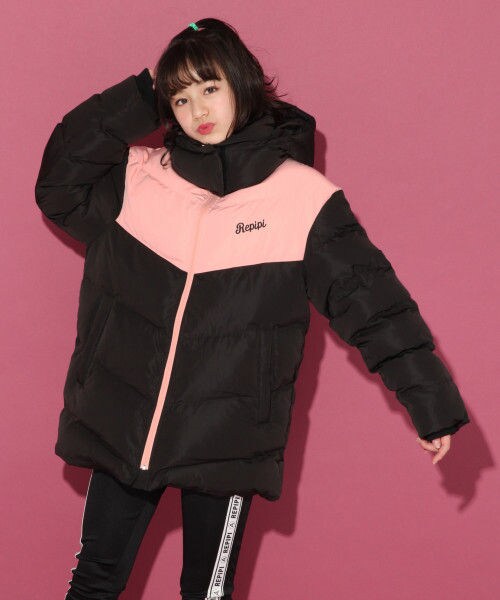 repipi armario（レピピ アルマリオ）の「シェブロンキリカエAダウン