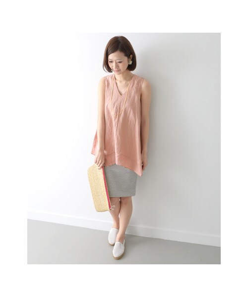 URBAN RESEARCH DOORS（アーバンリサーチドアーズ）の「リネン切替ノースリーブブラウス（トップス・レディース・ピンクベージュ/シロ/ダークネイビー・one）」の5枚目の写真