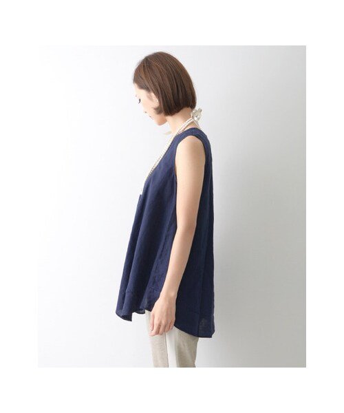 URBAN RESEARCH DOORS（アーバンリサーチドアーズ）の「リネン切替ノースリーブブラウス（トップス・レディース・ピンクベージュ/シロ/ダークネイビー・one）」の9枚目の写真