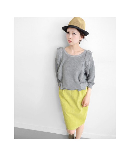 KBF(ケイビーエフ)の「フリル付ニット(トップス・レディース・ネイビー/オフホワイト/ブルー/ライトグレー・one)」の6枚目の写真