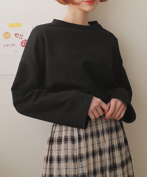 DHOLIC（ディーホリック）の「裏起毛ラウンドTシャツ（Tシャツ/カットソー・レディース・グリーン/イエロー/ブラック/ホワイト・FREE）」の3枚目の写真