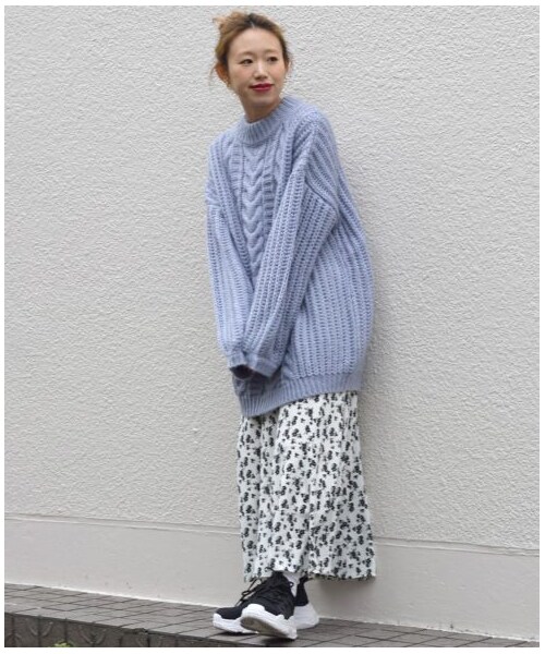 w closet(ダブルクローゼット)の「花柄プリントマーメイドスカート(スカート・レディース・オフホワイト/ベージュ/ブラック・FREE)」の13枚目の写真