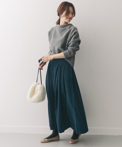 URBAN RESEARCH DOORS(アーバンリサーチドアーズ)の「コーデュロイロングフレアスカート(スカート・レディース・CAMEL/BLUE GREEN/GREGE・one)」の9枚目の写真