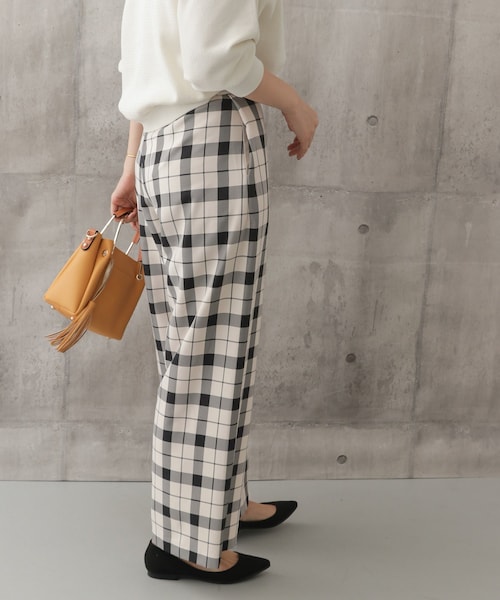 URBAN RESEARCH DOORS（アーバンリサーチドアーズ）の「チェックサイドシームレスパンツ（パンツ・レディース・GRY×NVY/BEG×BLK・36/38）」の3枚目の写真