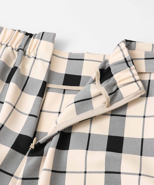 URBAN RESEARCH DOORS（アーバンリサーチドアーズ）の「チェックサイドシームレスパンツ（パンツ・レディース・GRY×NVY/BEG×BLK・36/38）」の15枚目の写真