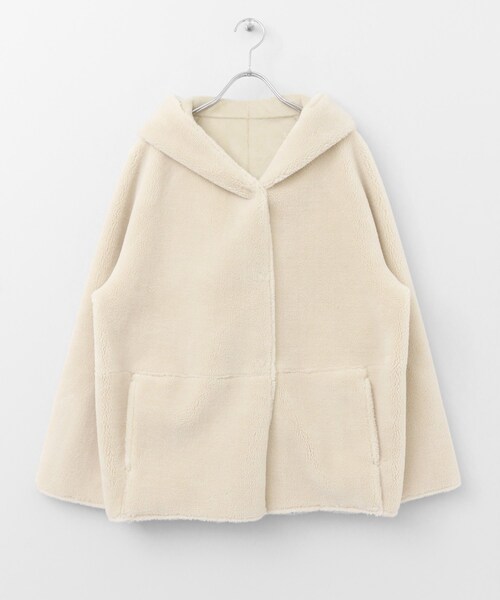 KBF（ケイビーエフ）の「リバーシブルムートンフードジャケット（ジャケット/アウター・レディース・BEIGE/OFF/CHARCOAL・one）」の20枚目の写真