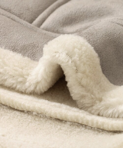 KBF(ケイビーエフ)の「ムスタンBIGジャケット(ジャケット/アウター・レディース・L/BEIGE/GRAY・one)」の15枚目の写真