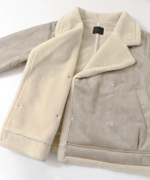 KBF(ケイビーエフ)の「ムスタンBIGジャケット(ジャケット/アウター・レディース・L/BEIGE/GRAY・one)」の10枚目の写真