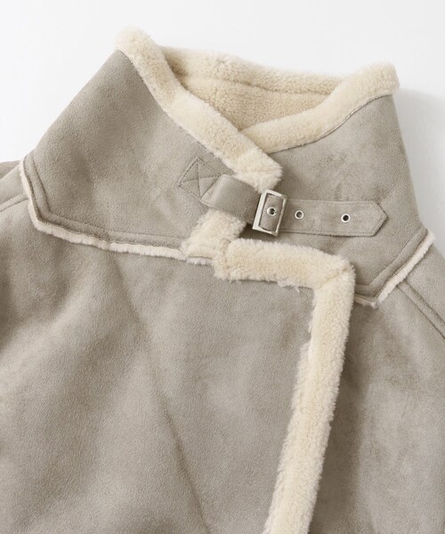 KBF(ケイビーエフ)の「ムスタンBIGジャケット(ジャケット/アウター・レディース・L/BEIGE/GRAY・one)」の9枚目の写真