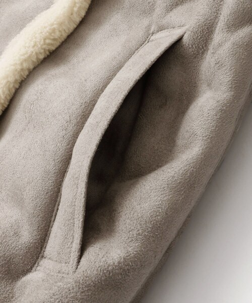 KBF(ケイビーエフ)の「ムスタンBIGジャケット(ジャケット/アウター・レディース・L/BEIGE/GRAY・one)」の12枚目の写真