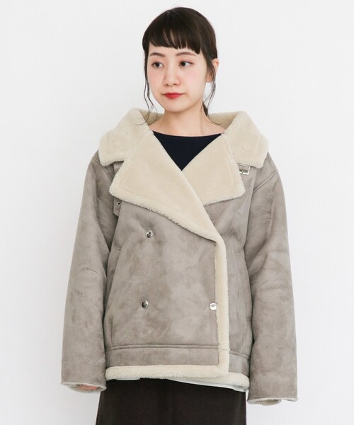 KBF(ケイビーエフ)の「ムスタンBIGジャケット(ジャケット/アウター・レディース・L/BEIGE/GRAY・one)」の3枚目の写真