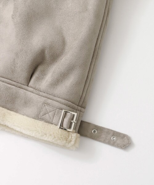 KBF(ケイビーエフ)の「ムスタンBIGジャケット(ジャケット/アウター・レディース・L/BEIGE/GRAY・one)」の14枚目の写真