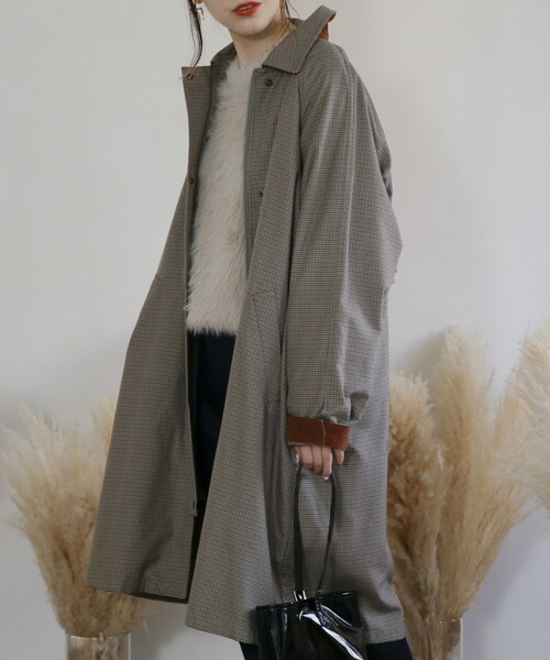 KBF（ケイビーエフ）の「WEB限定 ボーイッシュコート（ジャケット/アウター・レディース・CHARCOAL/BEIGE/GRAY CHECK/WINE CHECK・one）」の4枚目の写真