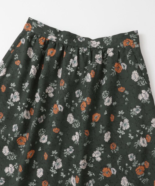 KBF（ケイビーエフ）の「フラワープリントロングスカート（スカート・レディース・D.GREEN/IVORY・one）」の12枚目の写真