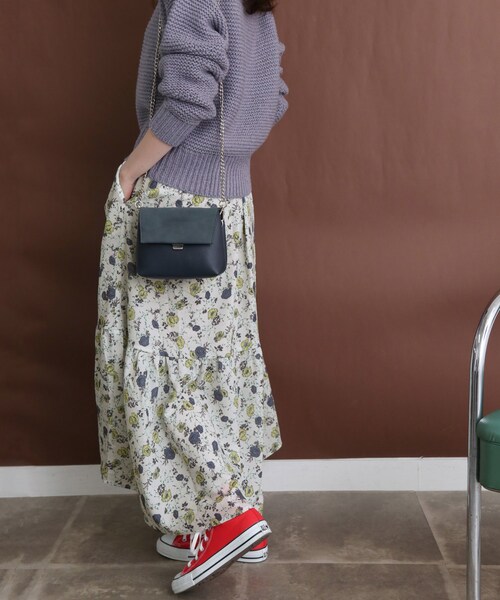 KBF（ケイビーエフ）の「フラワープリントロングスカート（スカート・レディース・D.GREEN/IVORY・one）」の3枚目の写真