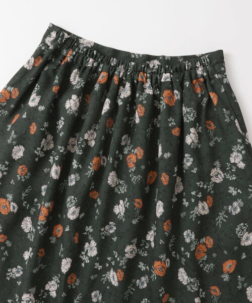 KBF（ケイビーエフ）の「フラワープリントロングスカート（スカート・レディース・D.GREEN/IVORY・one）」の14枚目の写真