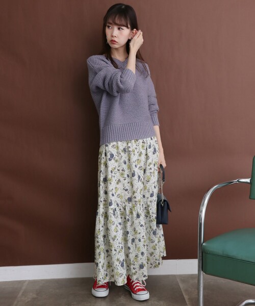 KBF（ケイビーエフ）の「フラワープリントロングスカート（スカート・レディース・D.GREEN/IVORY・one）」の4枚目の写真