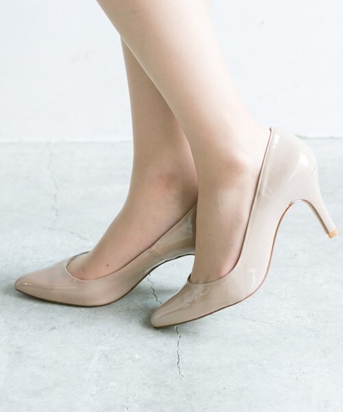 URBAN RESEARCH ROSSO WOMEN（アーバンリサーチ　ロッソ）の「エナメルパンプス（シューズ・レディース・GREGE/BEIGE/BLACK・36/37/38）」の4枚目の写真