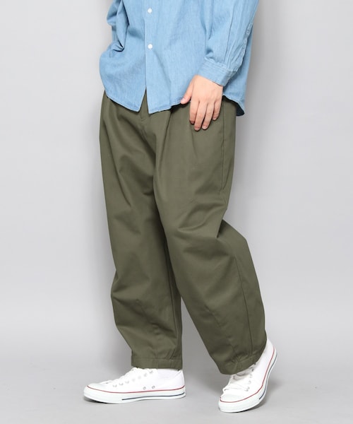 SENSE OF PLACE by URBAN RESEARCH(センスオブプレイスバイアーバンリサーチ)の「ボリュームワイドテーパードパンツ(パンツ・メンズ・BLACK/BEIGE/KHAKI・M/L)」の1枚目の写真