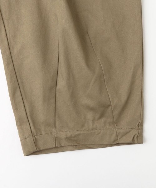 SENSE OF PLACE by URBAN RESEARCH(センスオブプレイスバイアーバンリサーチ)の「ボリュームワイドテーパードパンツ(パンツ・メンズ・BLACK/BEIGE/KHAKI・M/L)」の16枚目の写真