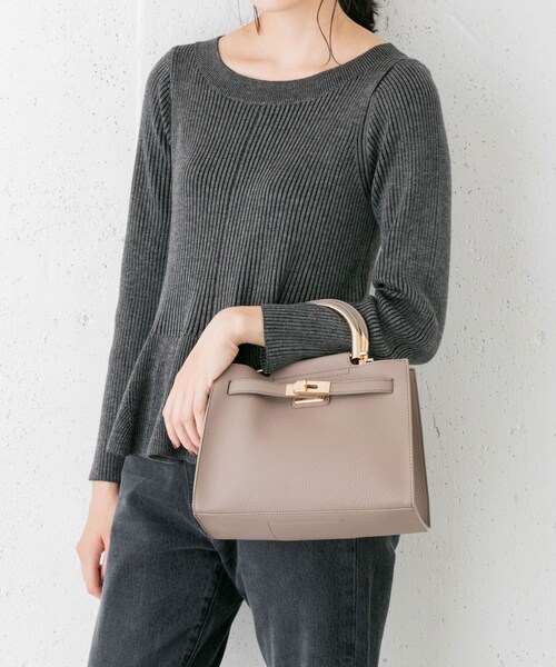 RODE SKO（ロデスコ）の「MAILA プチメタルスクエアトートバッグ（バッグ・レディース・GRAY/BLACK/OFF WHITE・one）」の2枚目の写真