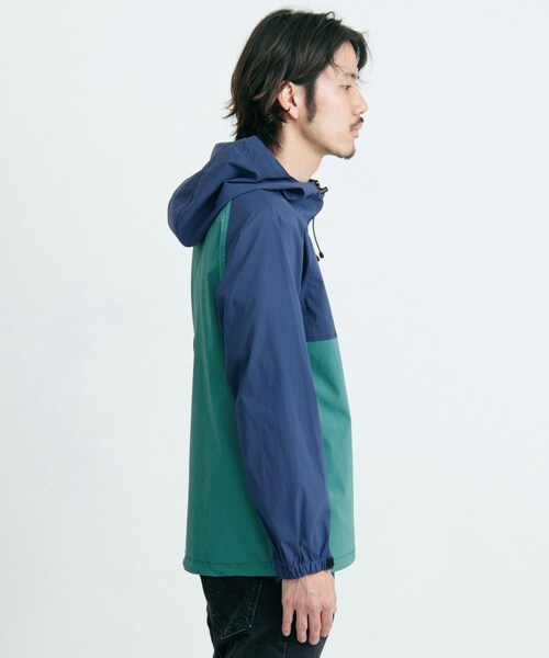 URBAN RESEARCH Sonny Label（アーバンリサーチサニーレーベル）の「マルチファンクションパッカブルアノラックパーカー（トップス・メンズ・ブラック/ブルー×グリーン/ブラック×カモ/キャメル×ネイビー・M/L）」の16枚目の写真