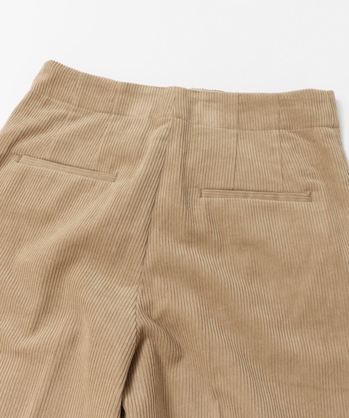 URBAN RESEARCH（アーバンリサーチ）の「センタープレスコーデュロイパンツ（パンツ・レディース・NVY/BEG/ECRU・36/38）」の17枚目の写真
