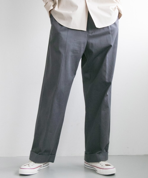 URBAN RESEARCH（アーバンリサーチ）の「コットンサテンワイドトラウザー（パンツ・メンズ・L.BEIGE/NAVY/L.KHAKI/KHAKI/CHINO.BEG/BROWN/CHARCOAL/GRAY/BLUE GRAY/BLACK・M/L）」の10枚目の写真