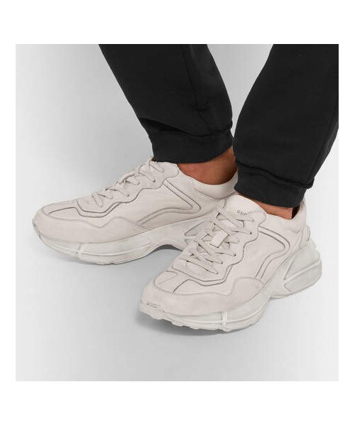 GUCCI（グッチ）の「Gucci Rhyton Distressed Leather Sneakers（スニーカー・メンズ・White・Uk10.5/Uk9.5/Uk7.5/Uk8.5/Uk6.5/Uk11/Uk9/Uk10/Uk6/Uk8/Uk7/Uk12）」の4枚目の写真