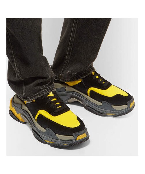BALENCIAGA（バレンシアガ）の「Balenciaga Triple S Nylon, Nubuck And Leather Sneakers（スニーカー・メンズ・Yellow・Eu45/Eu44/Eu43/Eu42/Eu41/Eu40/Eu39）」の3枚目の写真