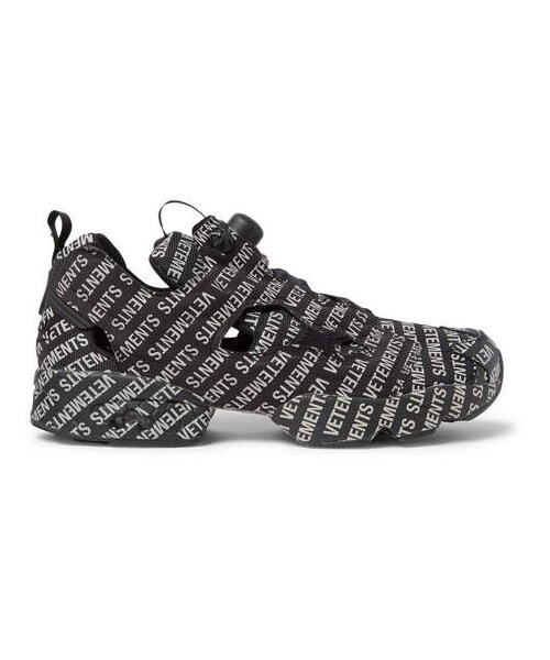 VETEMENTS(ヴェトモン)の「Vetements + Reebok Instapump Logo-Print Sneakers(スニーカー・メンズ・Black・Eu40/Eu41/Eu45/Eu43/Eu39/Eu42)」の2枚目の写真