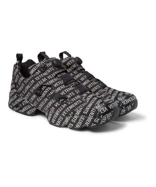 VETEMENTS(ヴェトモン)の「Vetements + Reebok Instapump Logo-Print Sneakers(スニーカー・メンズ・Black・Eu40/Eu41/Eu45/Eu43/Eu39/Eu42)」の1枚目の写真