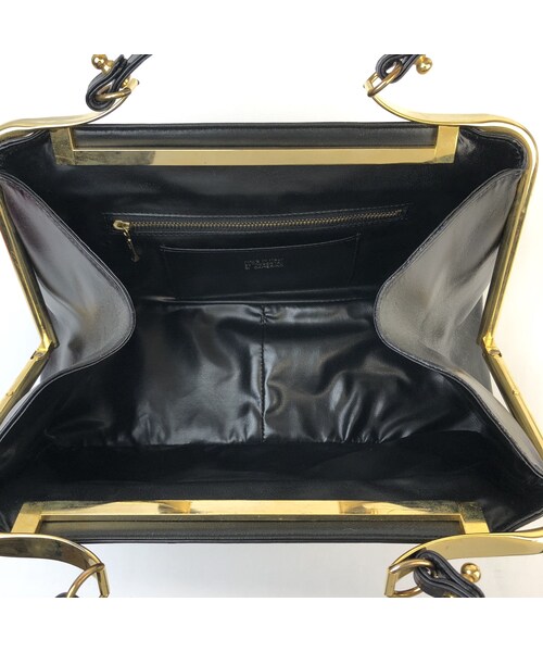BLACKレザーにゴールドのロベルタ・ディ・カメリーノ　カラベラ　レザーハンドバッグ
