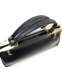 ロベルタディカメリーノ カラベラ ハンドバッグ ゴールドロゴ金具 ベルベット 黒 Roberta di Camerino（バッグ ・ ゴールド/金色系）のフリマ