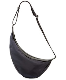 THE ROW（ザロウ）の「THE ROW Slouchy Banana Large Nylon Crossbody