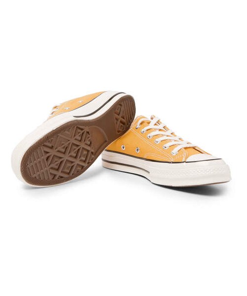 CONVERSE(コンバース)の「Converse 1970s Chuck Taylor All Star Canvas Sneakers(スニーカー・メンズ・Yellow・Uk6/Uk13/Uk10.5/Uk6.5/Uk9.5/Uk8/Uk10/Uk7/Uk5.5/Uk11/Uk7.5/Uk12/Uk8.5/Uk5/Uk9)」の3枚目の写真
