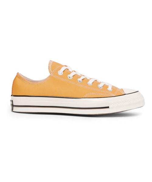 CONVERSE(コンバース)の「Converse 1970s Chuck Taylor All Star Canvas Sneakers(スニーカー・メンズ・Yellow・Uk6/Uk13/Uk10.5/Uk6.5/Uk9.5/Uk8/Uk10/Uk7/Uk5.5/Uk11/Uk7.5/Uk12/Uk8.5/Uk5/Uk9)」の4枚目の写真