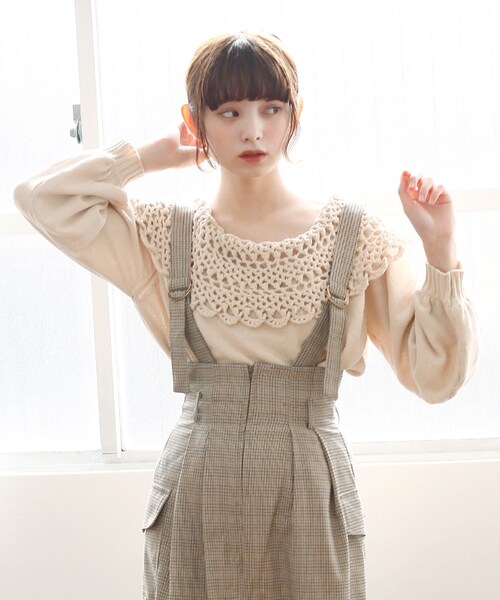 Crisp（クリスプ）の「ラッフルクロシェニット（ニット/セーター・レディース・パープル/アイボリー・FREE）」の2枚目の写真