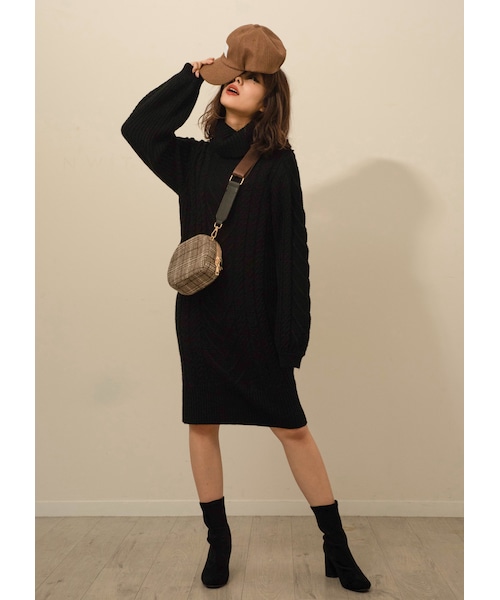 N WITH.（エヌウィズ）の「ケーブルニットワンピース（ワンピース・レディース・ピンク/ブラック/ホワイト・F）」の3枚目の写真