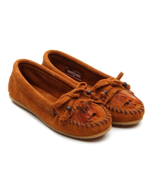 Minnetonka(ミネトンカ)の「MINNETONKA FEATHER KILTY MOCCASIN BROWN(MOCCASIN・メンズ・other・25.0cm/22.0cm/23.0cm/24.0cm)」の1枚目の写真