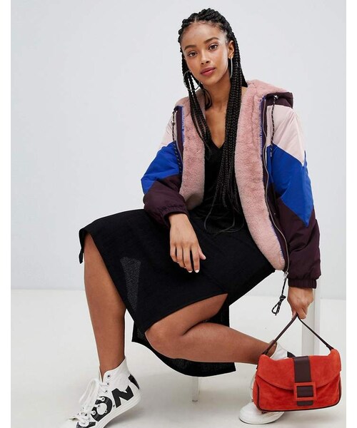 Bershka（ベルシュカ）の「Bershka chevron windbreaker lined（ジャケット/アウター・レディース・Multi・L/M/XS/S）」の4枚目の写真