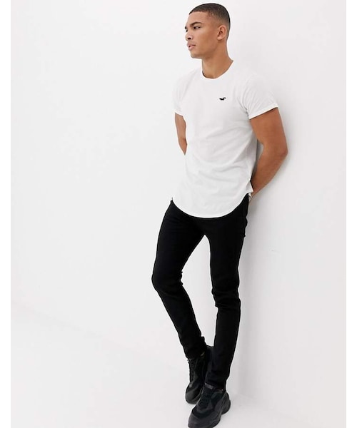 Hollister（ホリスター）の「Hollister solid curved hem t-shirt seagull logo slim fit in white（Tシャツ/カットソー・メンズ・White・L/S/XS/XXL/M/XL）」の3枚目の写真