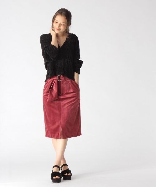 mysty woman（ミスティウーマン）の「ベルト付ベロアタイトスカート（スカート・レディース・ピンク系/ネイビー・F）」の4枚目の写真