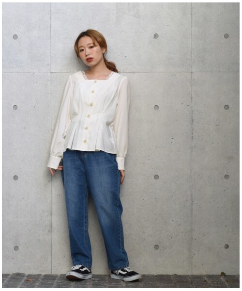 w closet（ダブルクローゼット）の「スパンブロードウエストタックブラウス（トップス・レディース・オフホワイト/ベージュ/ラベンダー/Sグレー・FREE）」の14枚目の写真